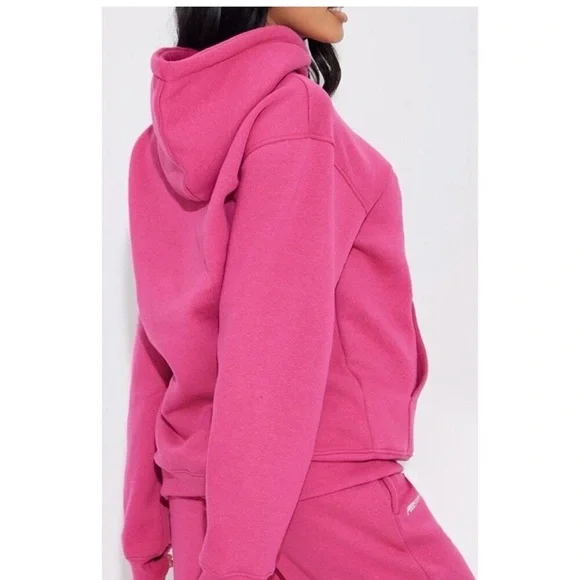 PrettyLittleThing Hot Pink Hoodie - Picture 2 of 5